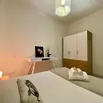Ferienhaus Spacious & Stylish 3 Bedroom Near Monaco Beausoleil