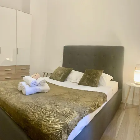 Stylish 3-Bedroom Gem Steps From Monaco Spacious Casa de Férias *