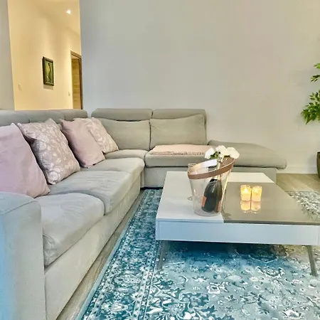 Holiday home Large 4-room Town Center Near Monaco